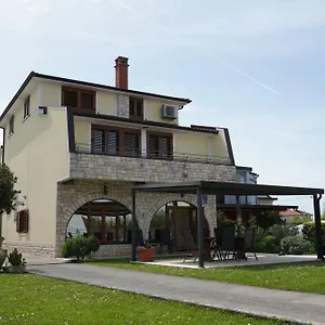 Krnjic Apartment Umag